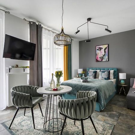 Apartamenty Metropark Krzemieniecka-Lux Varsóvia Exterior foto