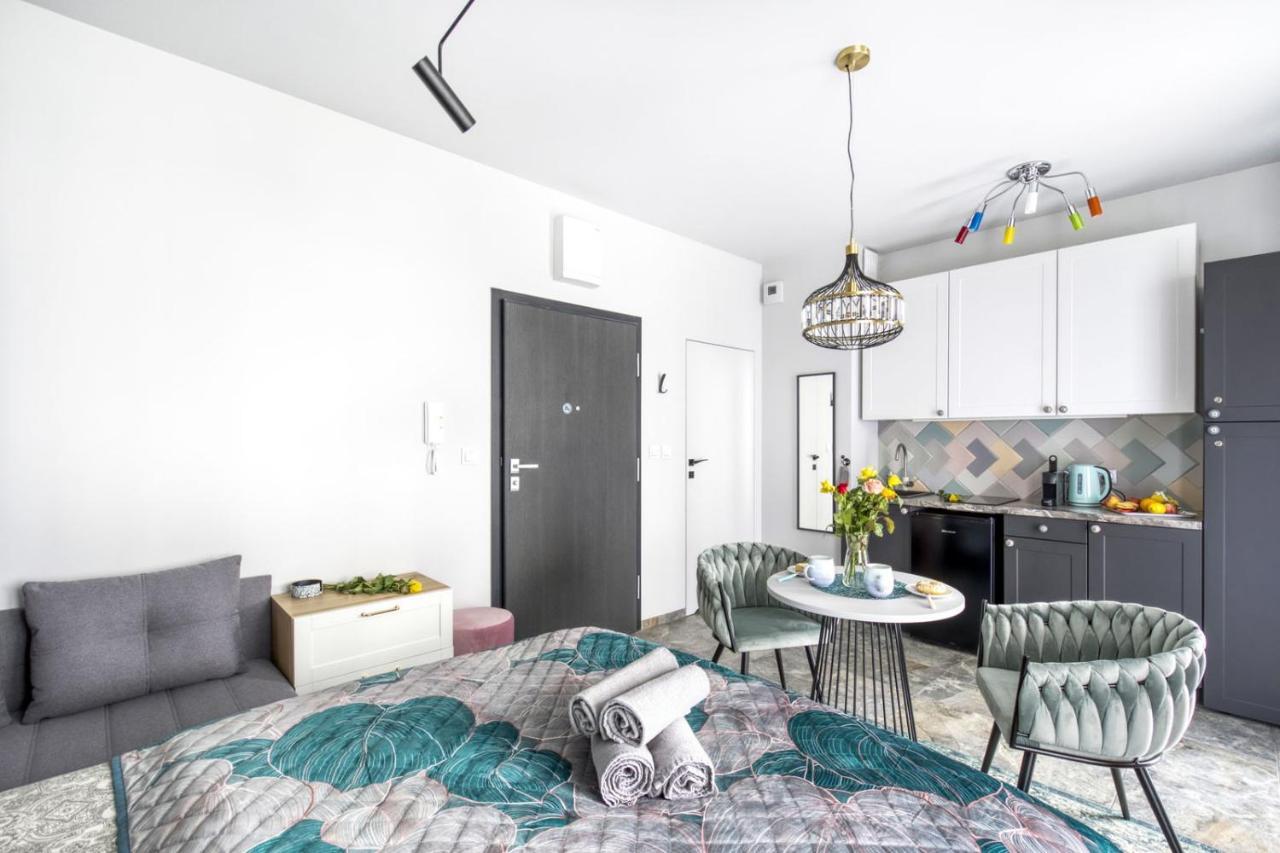Apartamenty Metropark Krzemieniecka-Lux Varsóvia Exterior foto